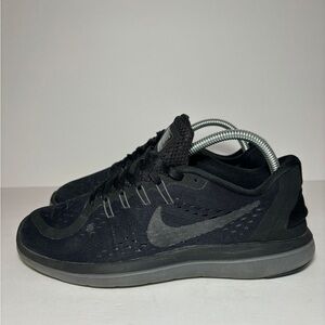 Nike Flex 2017 RN Metallic Hematite Men 8 Women 10